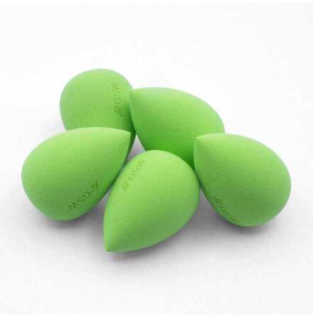 Teardrop paint sponges