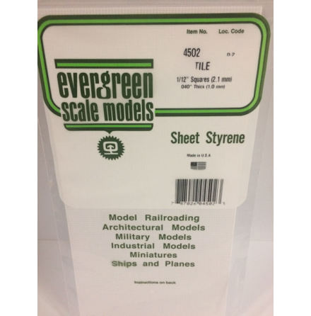 PLASTICARD PLATTOR RUTM�NSTER 2.1x2.1 mm 350x150 mm 1 mm tjock (1)