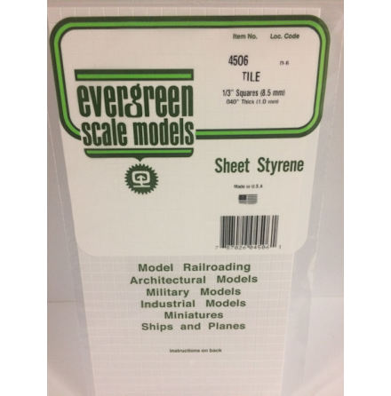 PLASTICARD PLATTOR RUTM�NSTER 8.5x8.5 mm 350x150 mm 1 mm tjock (1)